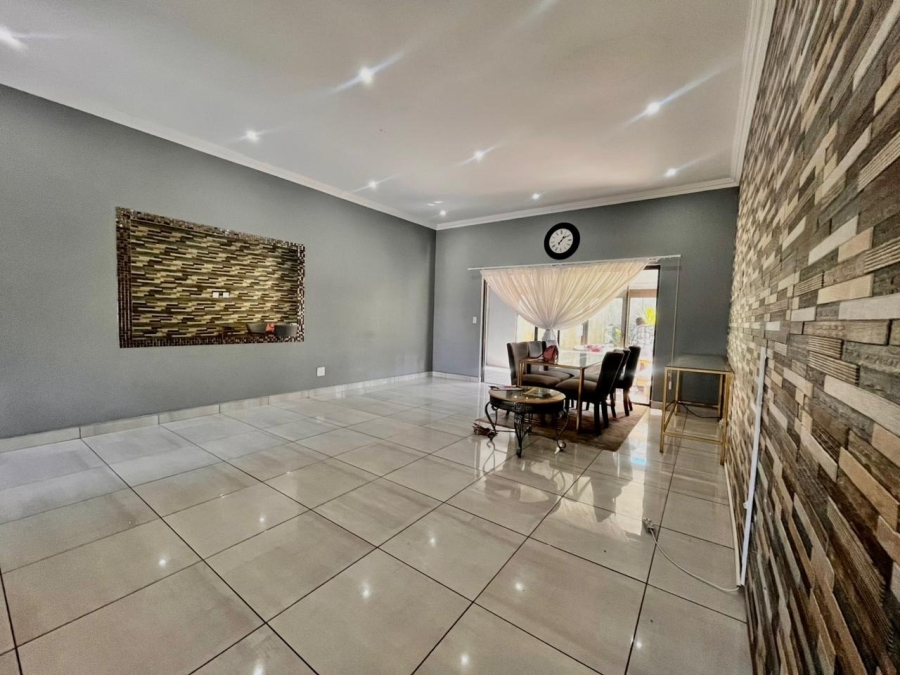 4 Bedroom Property for Sale in Donkerhoek A H North West